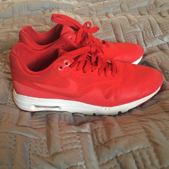 Nike Air Max 1 Ultra Moire - Picture 2 of 7